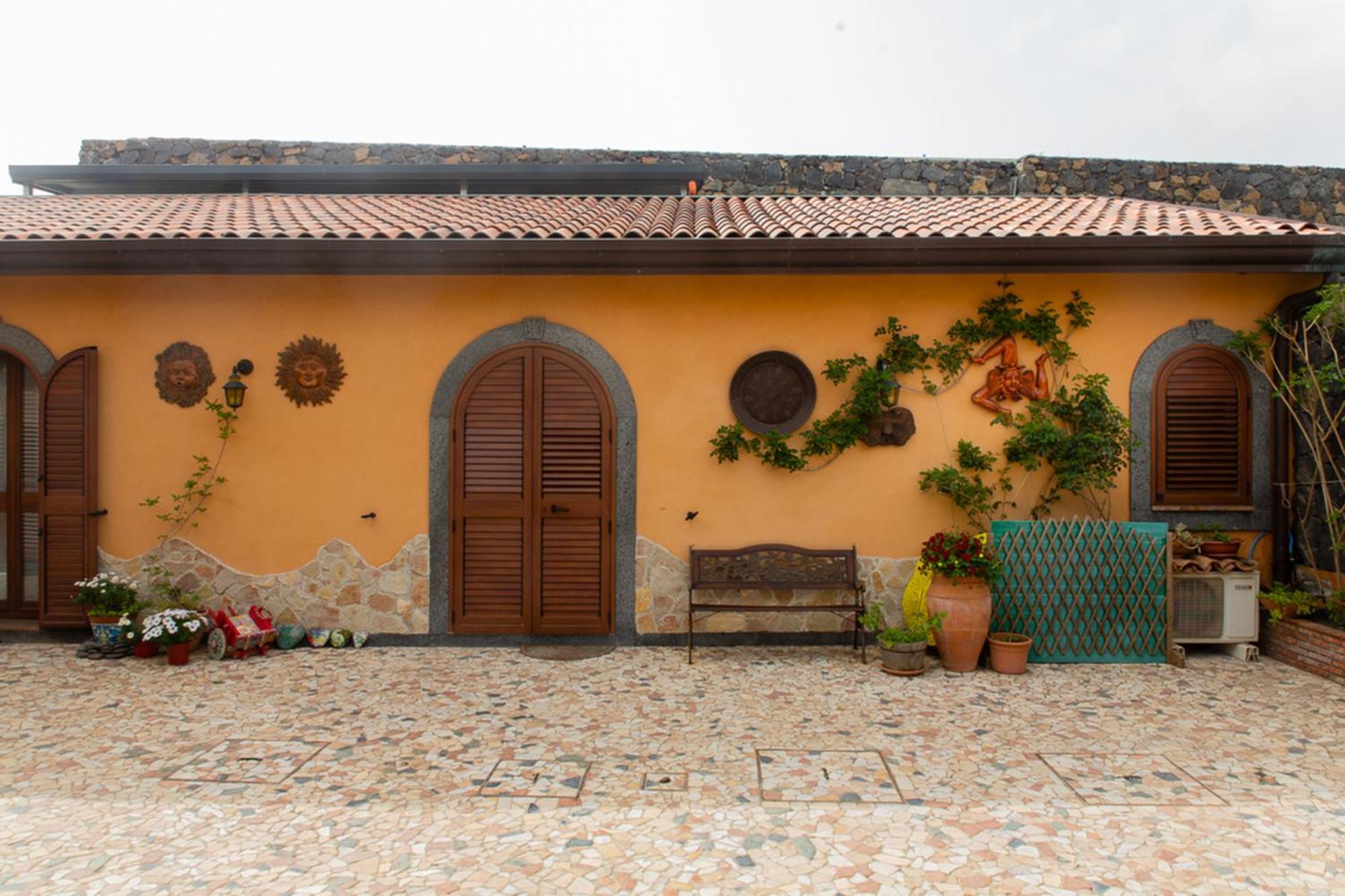 פיומפרדו די סיציליה B&B Villa Liliya מראה חיצוני תמונה
