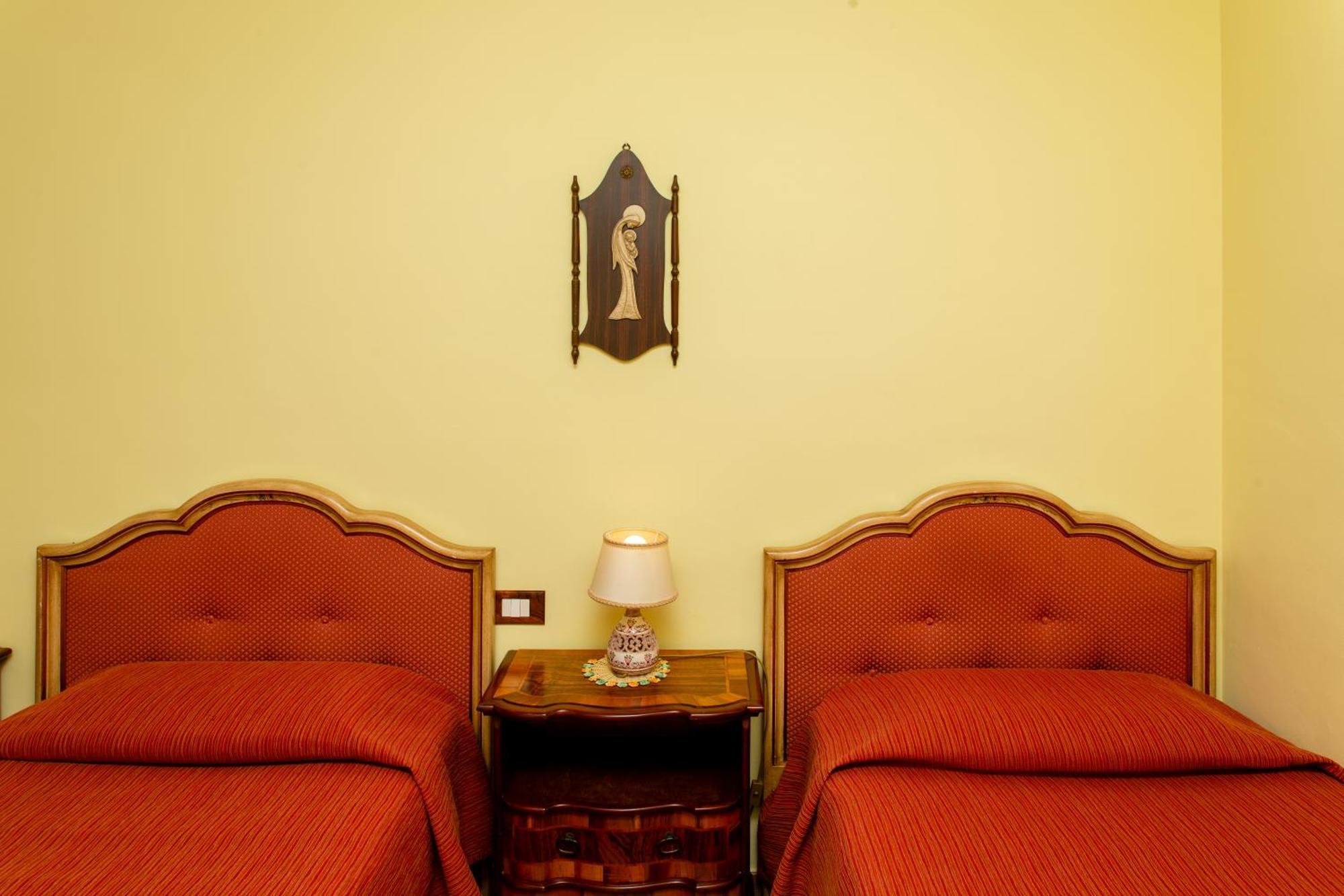 פיומפרדו די סיציליה B&B Villa Liliya מראה חיצוני תמונה